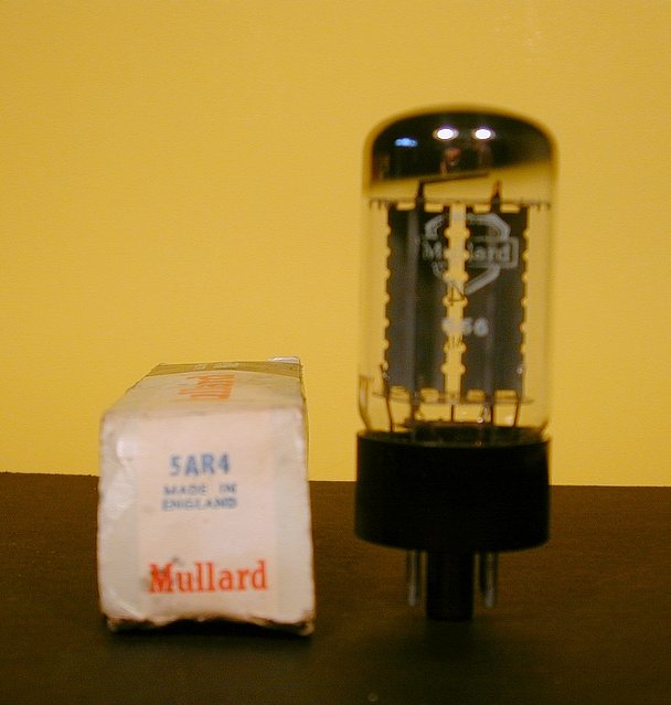 Mullard 5AR4 NOS 7-serration plate - (Sorry about the blurry picture) This is a NOS "True Mullard" 5AR4 with a B014 date code, indicating 1970 production at the Blackburn, England plant. The box is lousy, the printing is a little rubbed from the box, but electrically, this is one WONDERFUL rectifier. It has NEVER been used (except to test it)!