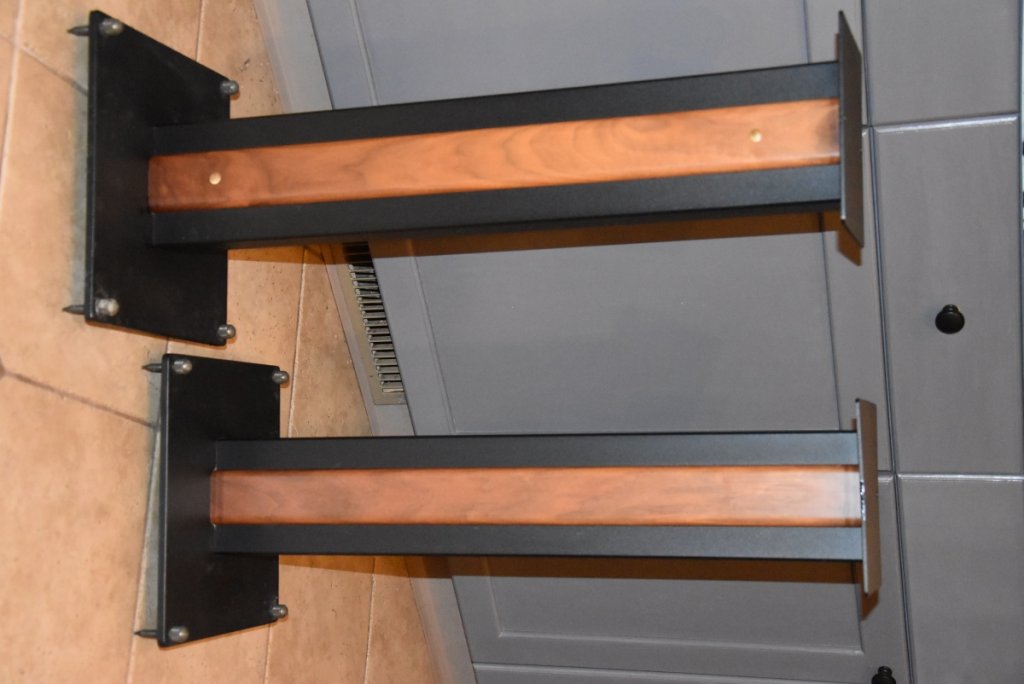 Sonus Faber Concert Series Stands -Walnut side angle