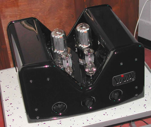 Viva Solista LT - Also known as the Little Solista, this Italian amplifier puts out 18 WPC SET power. A beautiful-sounding amplifier.