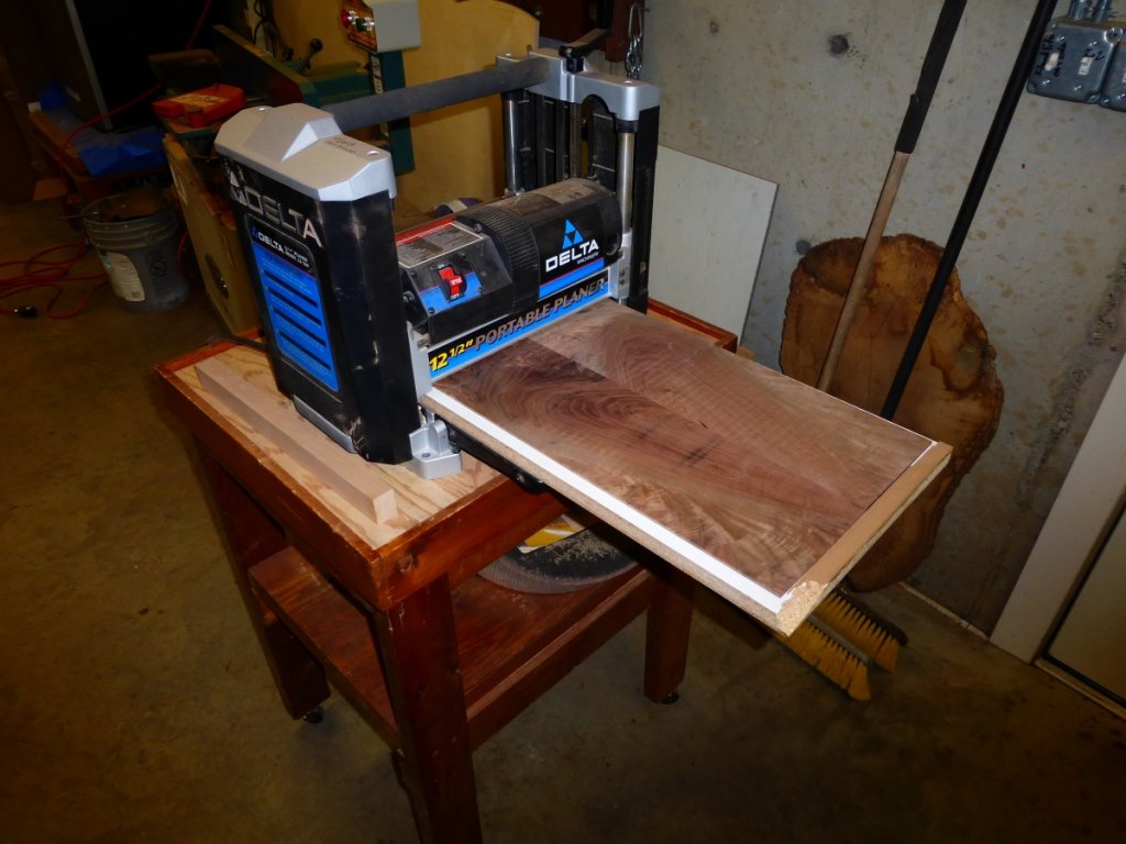 Plane veneer