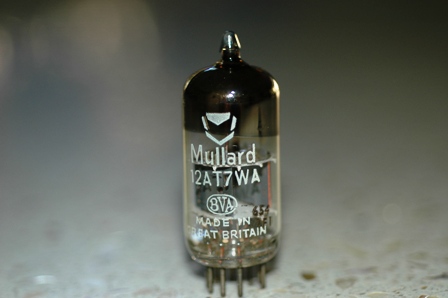 Mullard BVA 12AT 7 002