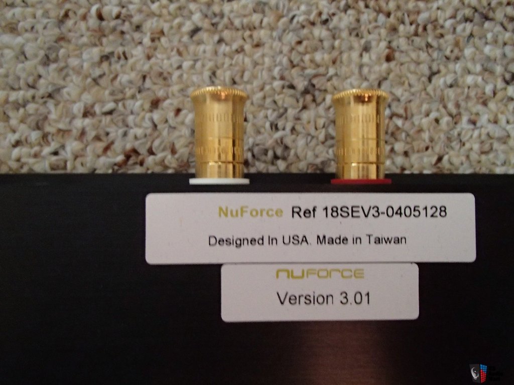 1541732-nuforce-reference-18-v 301-monoblock-amps