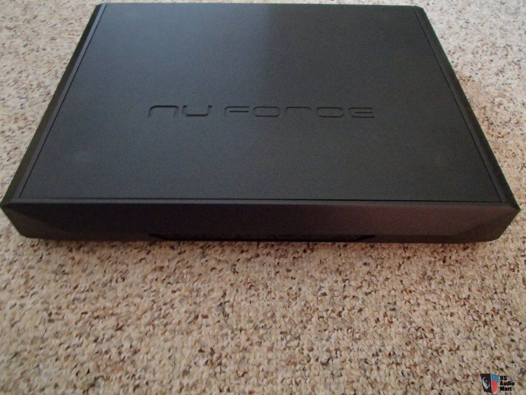 1541734-nuforce-reference-18-v 301-monoblock-amps