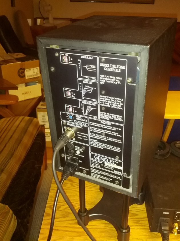 Genelec 1030 (3)
