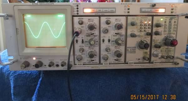 tektronix 7704scope