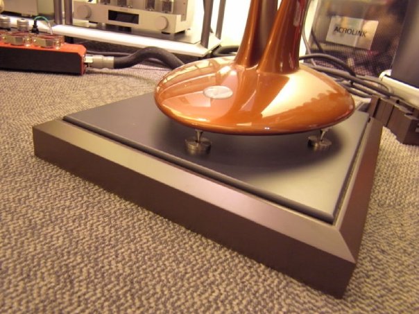 Acoustic Revive YST-64 Under Board used as speaker base