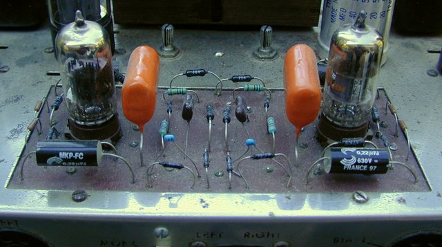 AVA "Ultimate Stereo 70" Donor Chassis Driver Board - Main View - Here is a look at the "unusual" construction technique a previous "upgrader" used to rebuild the Donor Chassis original Stereo 70 Driver Board. High-quality parts (in most cases). Low quality construction technique! Sorry, despite what you may have read somewhere, this style of component mounting is simply asking for trouble!