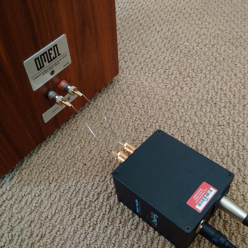 4-inch speaker cables