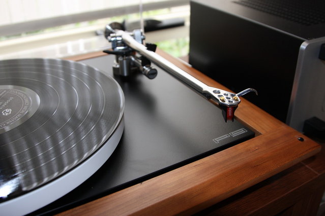 The 9th Life - My Rega P9 with Ortofon Jubilee MC stylus that I use with Audio Research PH5 tube phono pre