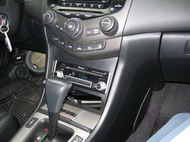McIntosh MX406 car audio receiver