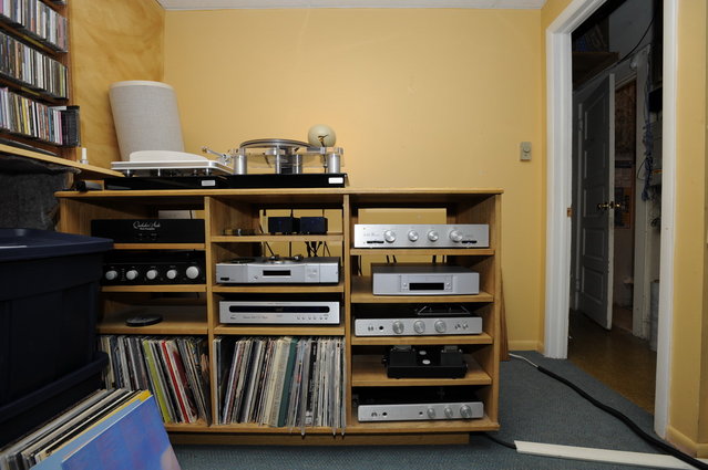 2nd listening room