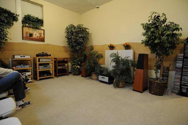 Vandersteen speakers