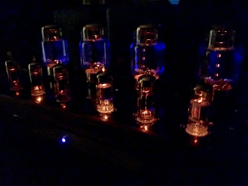 DV MC II Tube Glow