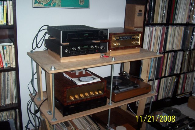 newstands 075