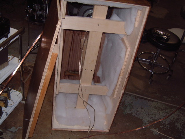 Baltic Birch Cab 7 - The other reinforced cabinet with sound absorbant on roof one side and floor