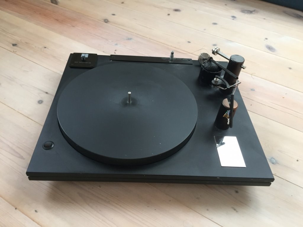 Broken Tonearm