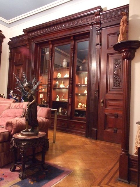 Craftmanship showpiece. - Within this beautiful piece of original woodwork lies the treasures of the Occam's dynasty. Each piece is protected with its own forcefield.