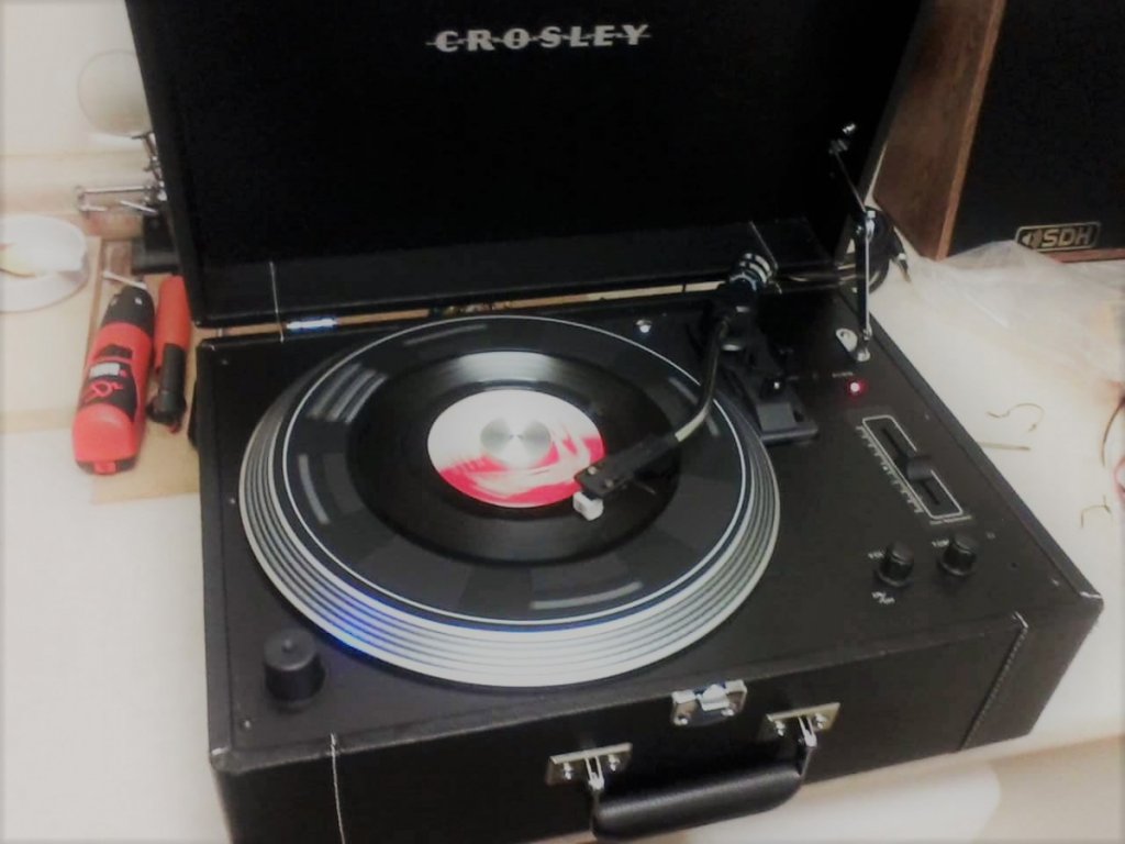 Crosley with AT cart