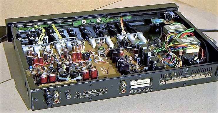 Luxman LE109 back top