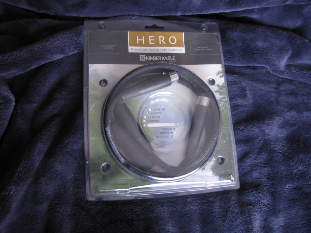 Hero container