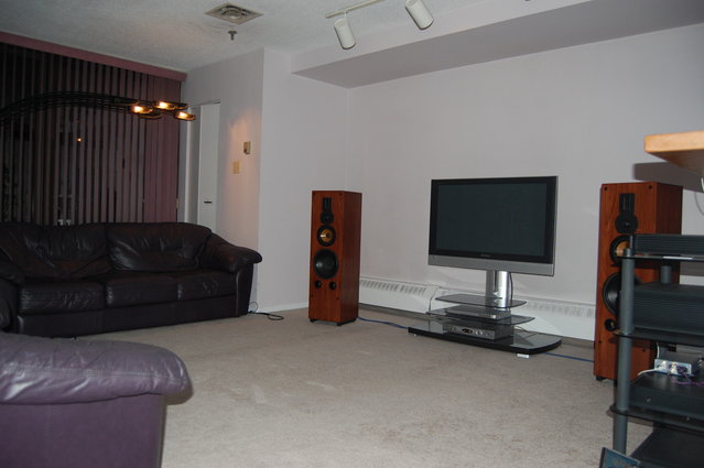 Previous system
Legacy Audio Classic speakers
Sim Audio celeste 4070 SE Power Amp
Sim Audio celeste p5000 Pre Amp
Arcam CD72 cd player