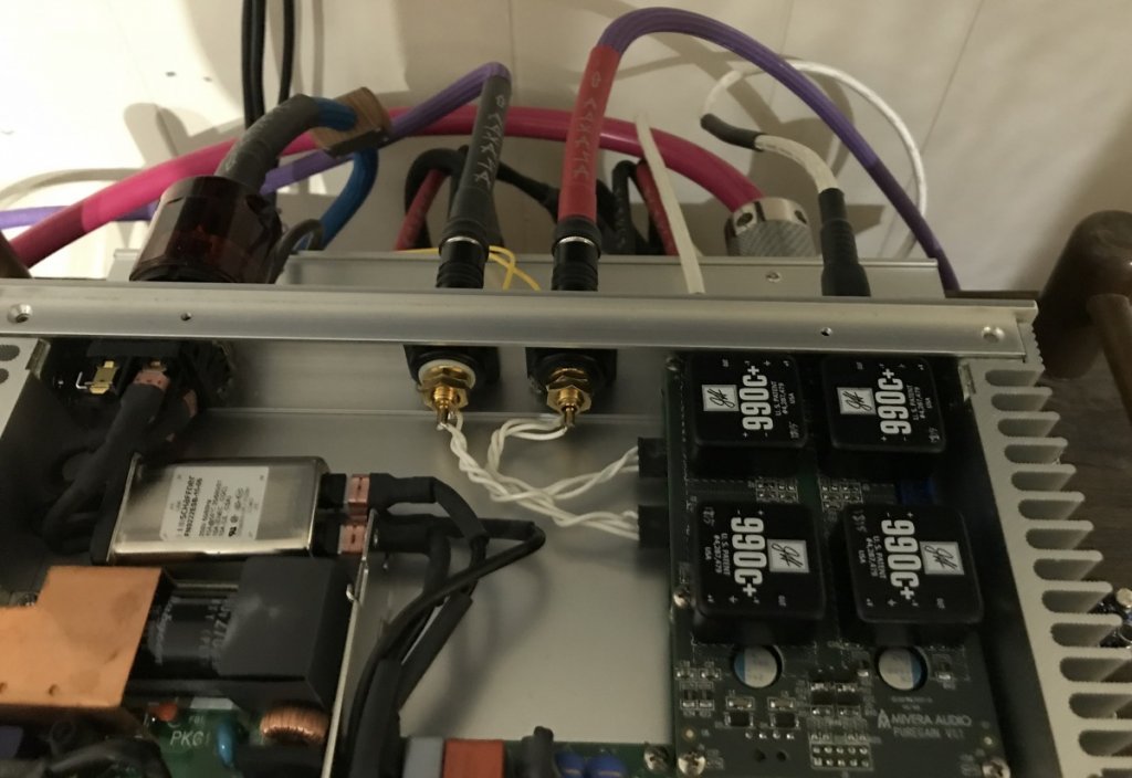 E 410D 109-B 2DE-42DA-BA 19-F 3208EDCB 53E