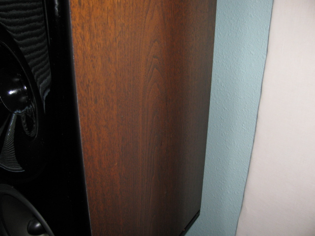 rgt side left spkr