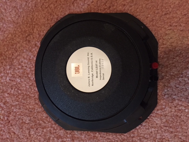 JBL LE8T