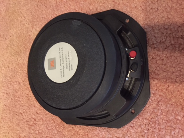 JBL LE8