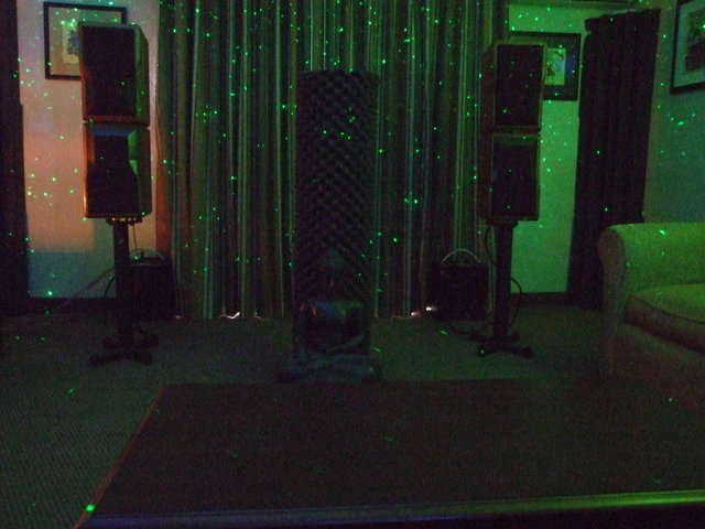 Funkiest room 2 - natural light...they had the incense thing going, the disco lights...no bongs though.