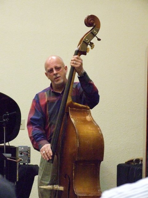 VMPS Live show 3 - Bassist.