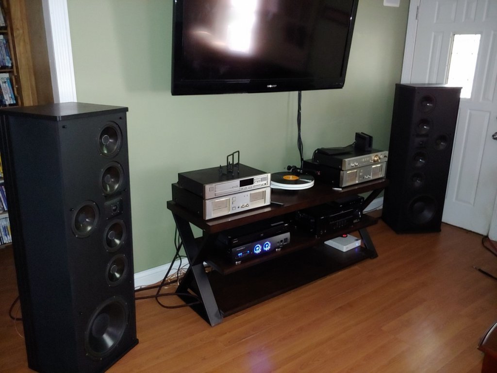 My current system, Luxman C-02, pair of M-02's driving Polk 3.1tl's in bi amp.