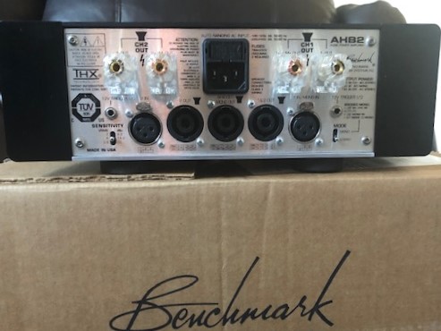 The frequency response of the AHB2 extends beyond 200 kHz. With the AHB2, you will discover previously overlooked nuances, dynamics, and detail in your favorite recordings and experience the full potential of the latest high-resolution 24-bit PCM and 1-bit DSD audio formats.