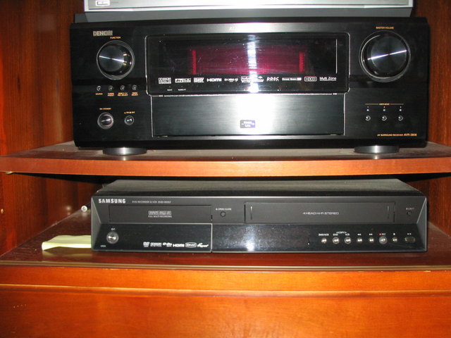 AVR-3806 with flash - The faceplate is flawless. The streaks are from using Windex and a soft cloth to remove dust. THER ARE NO SCRATCHES OR RUB MARKS ON THE DISPLAY!