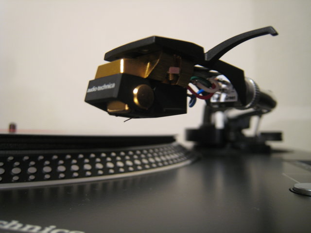AT150MLX - on a technics SL120