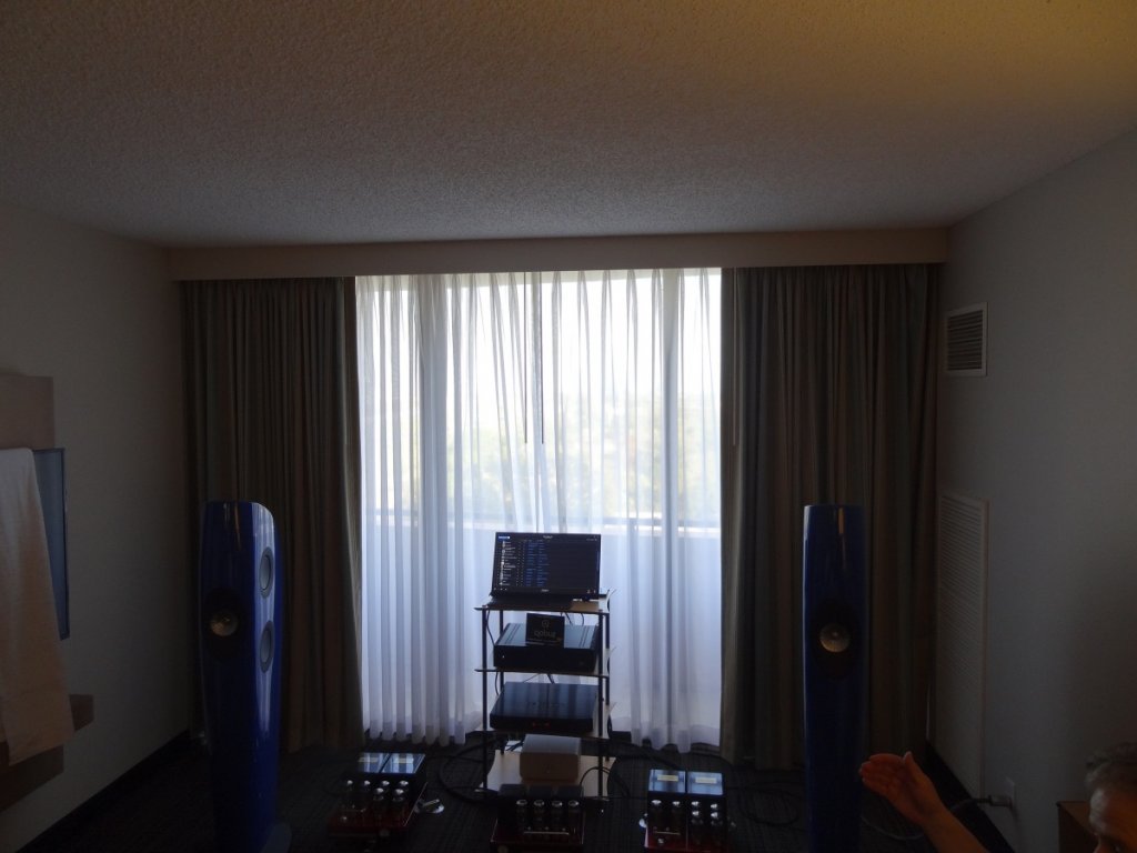 House of Stereo, Bob Carver Corporation, Wolf Audio Systems, Audience Cables, Room 811