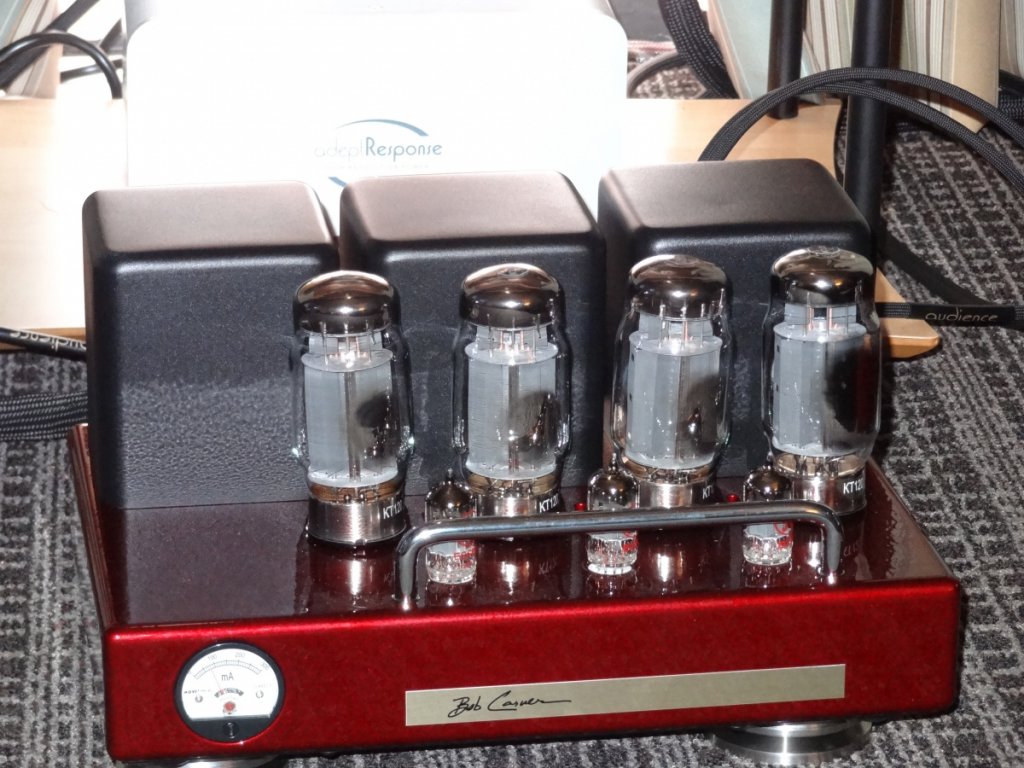 House of Stereo, Bob Carver Corporation, Wolf Audio Systems, Audience Cables, Room 811, Close-up of Crimson 275 Amplifier