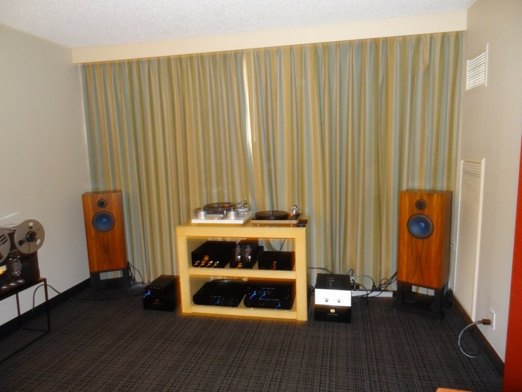 Deja Vu Audio South, Room 611, J Corder Reel to Reel, Lector Audio, Harbeth Speakers