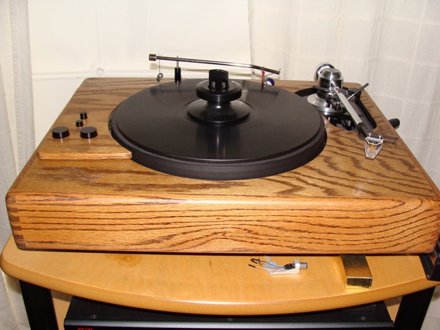 SOTA Sapphire non-vacuum version...yet. My primary vinyl playback device. SME M-9 tonearm and a Dynavector D-17 III cart.