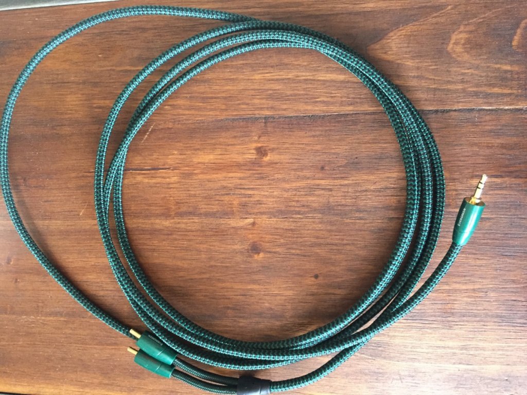 AQ-EVERGREEN-3M-RCAto-MINI