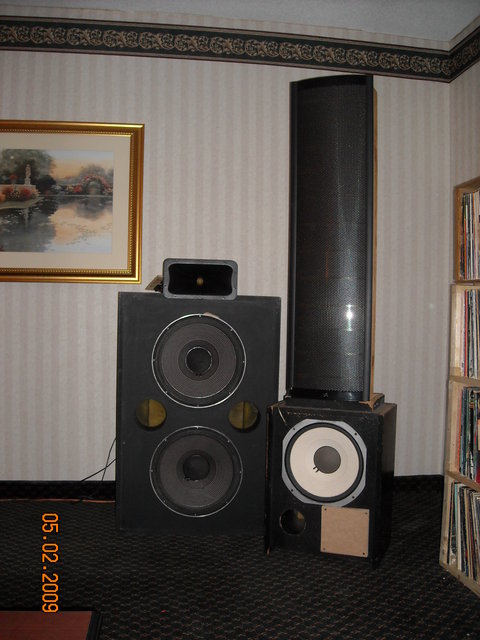 AK member room - the JBLs and horn sounded great.
One of my favorite member rooms.