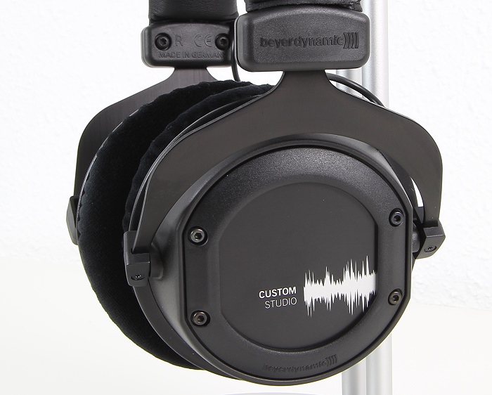 Beyerdynamic-Custom-Studio-5