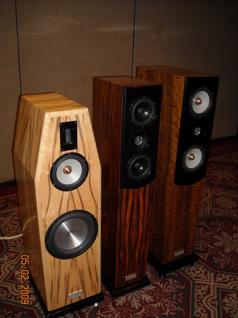 salk line up #2 - HT 3
Song tower with ribbon
HT 2 TL nice!