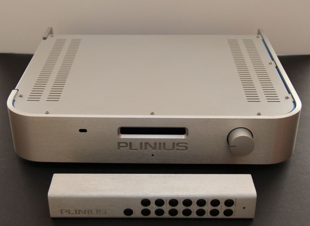 679422-plinius m8 preamplifier