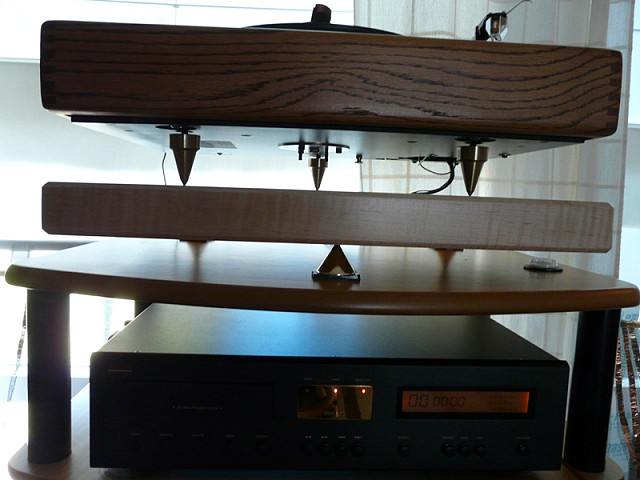 The Sapphire now mounted upon the Tiger maple platform I got from Timbernation.