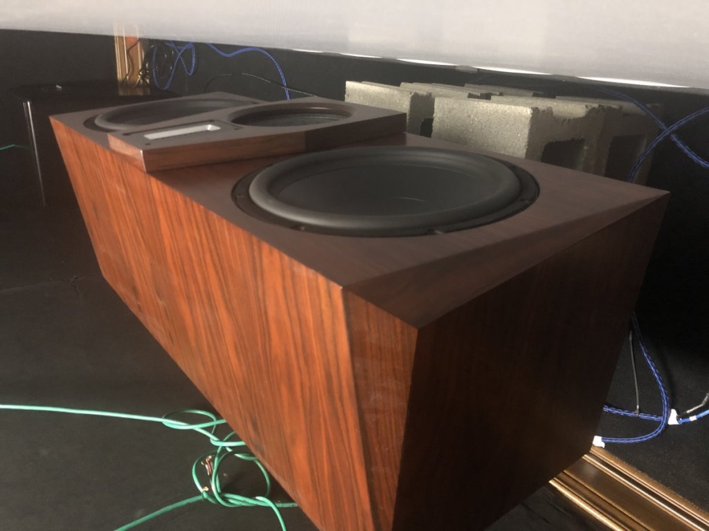 Legacy Marquis HDside