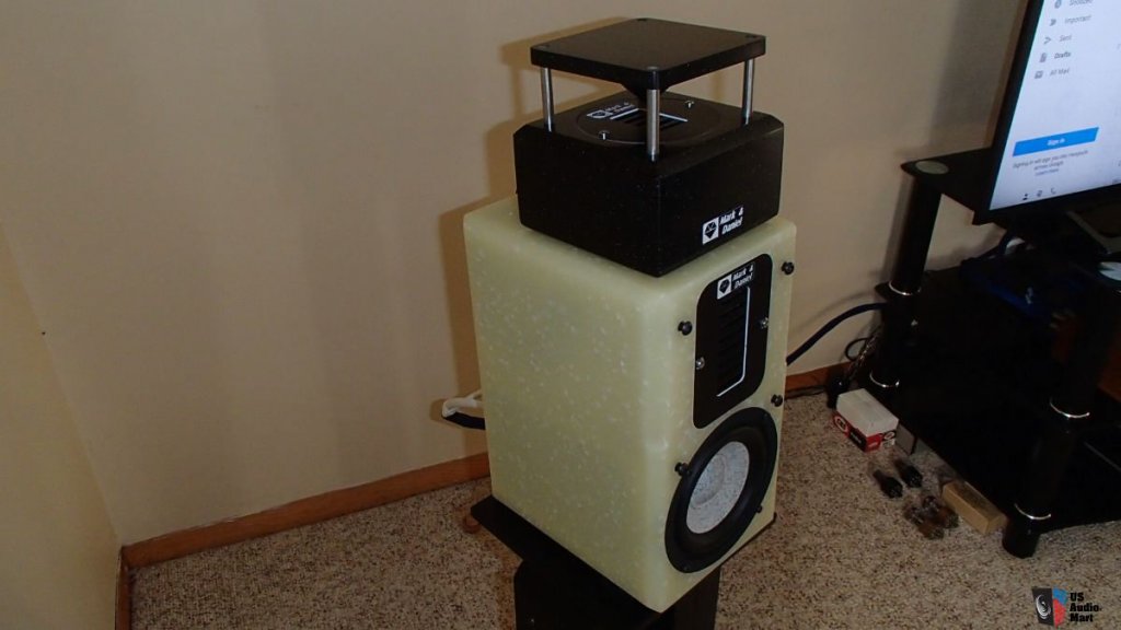 2530062-mark-amp-daniel-maximus-ruby-omni-harmonizer