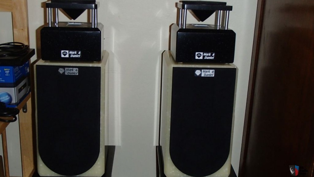 2530064-mark-amp-daniel-maximus-ruby-omni-harmonizer