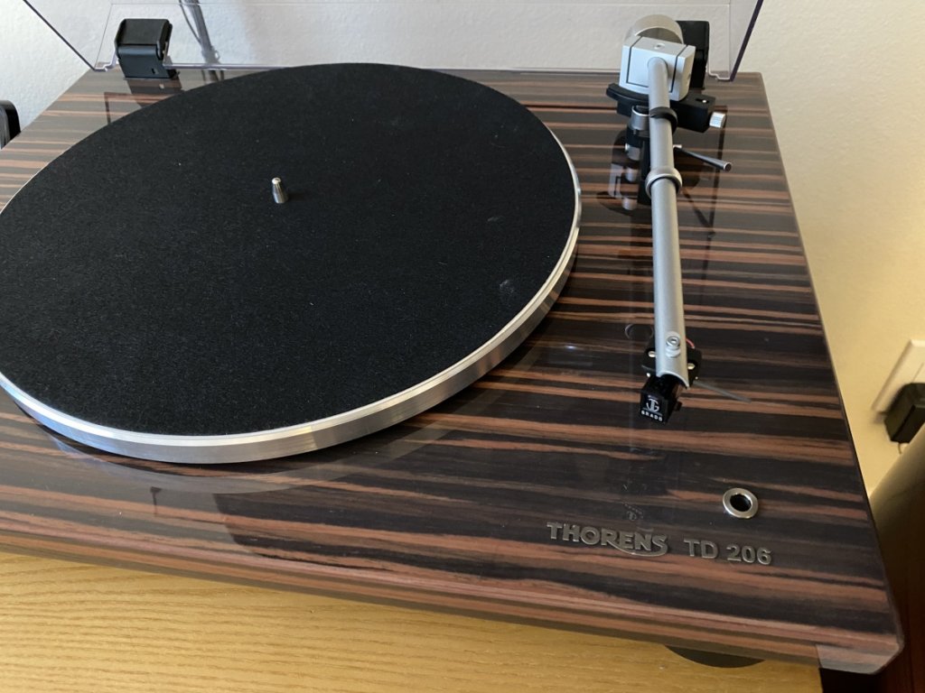 Thorens-TD 206---2