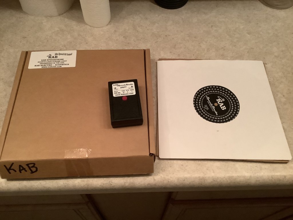 6CBB 2B 26-4991-427C-AF 27-4CD 09362A 639